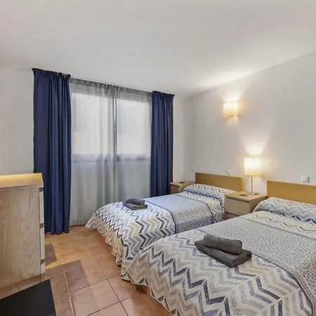 Playa Del Reducto Апартаменты *